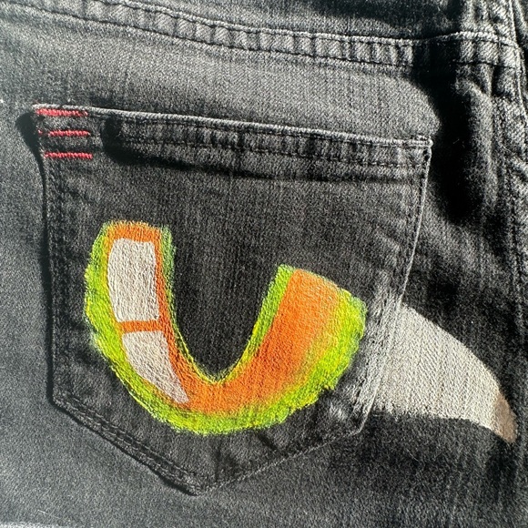 BDG Black Cat Eye Shorts | Hand Painted Back Pockets | Festival Look Size 28 - Picture 2 of 9